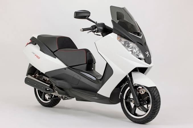 Mahindra to Sell off Majority Stakes of Peugeot Motorcycle!!